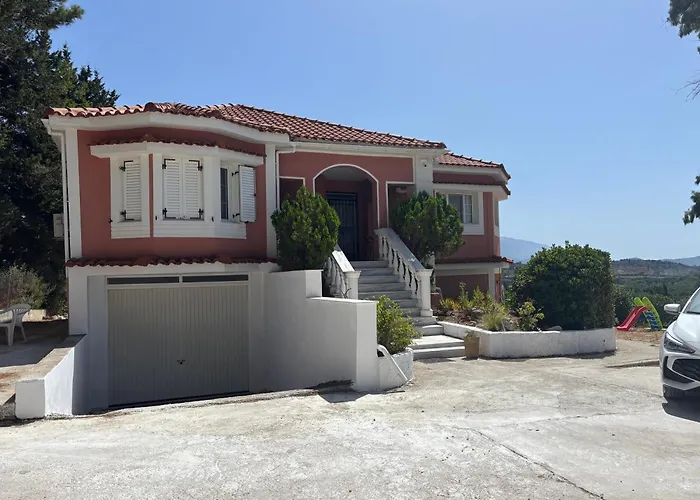 Holiday home Happyfield Lixouri